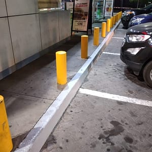 Bolardo Metálico Hormigón